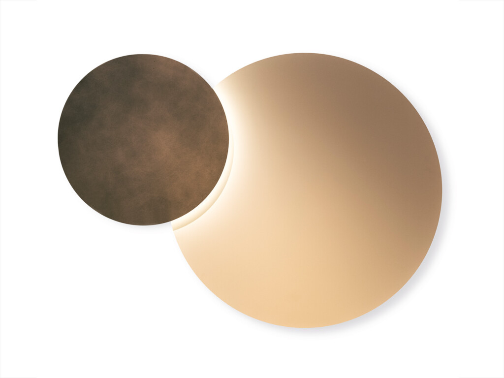 Still-life-Eclipse-lamp-main